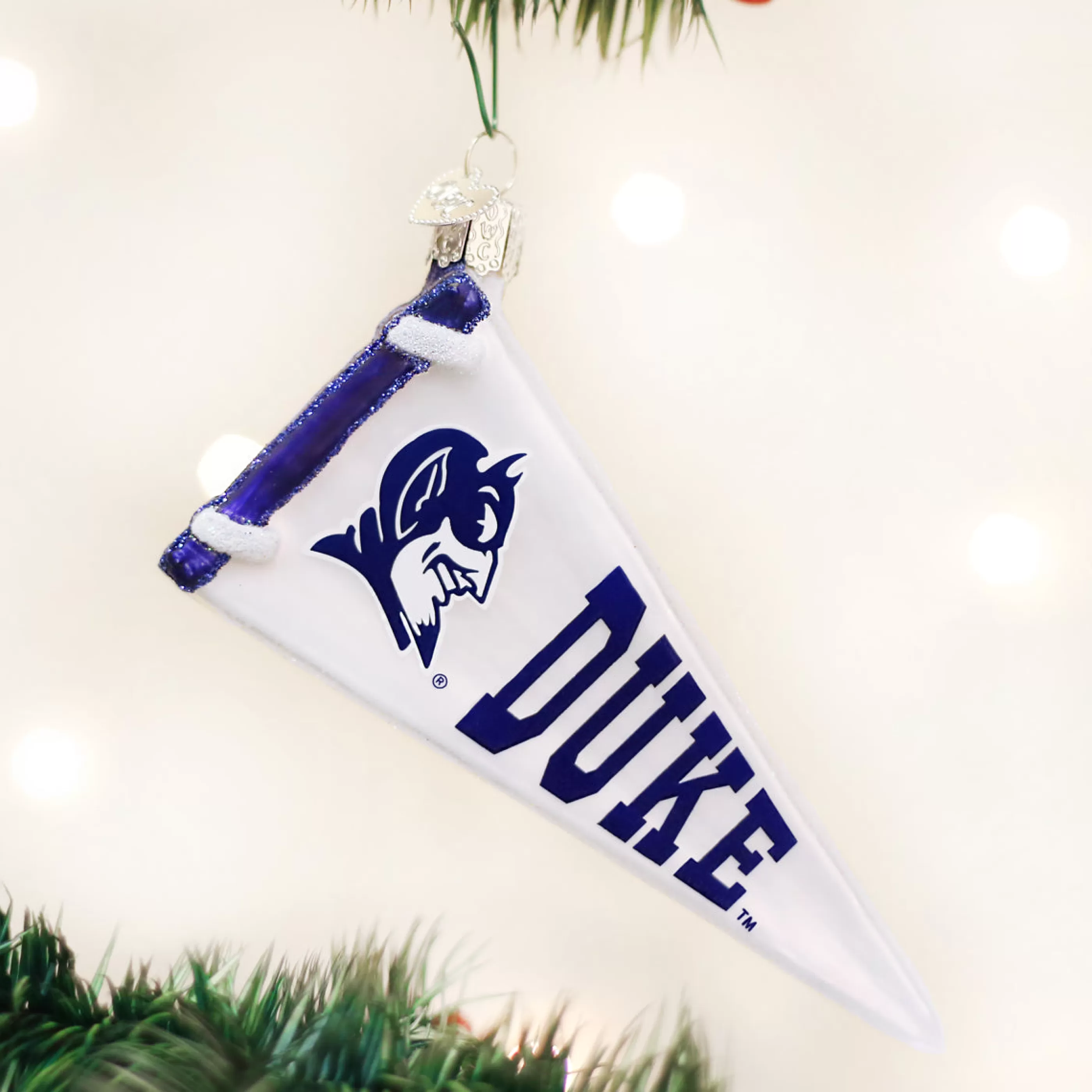 Guining Duke Pennant Ornament